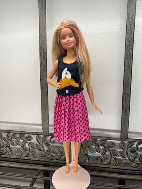 2013 Barbie Fashionista Barbie no shoes